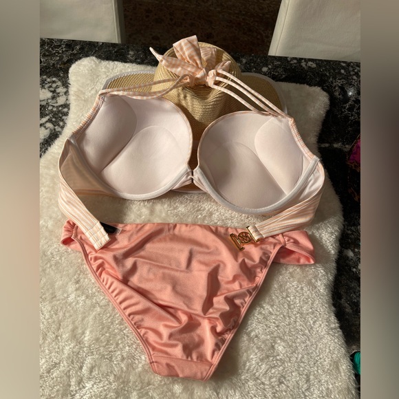 VS bombshell swim set 36DD &L pink bottoms - Picture 9 of 13
